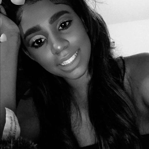 Meet your Posher, Perla - Picture 1 of 1